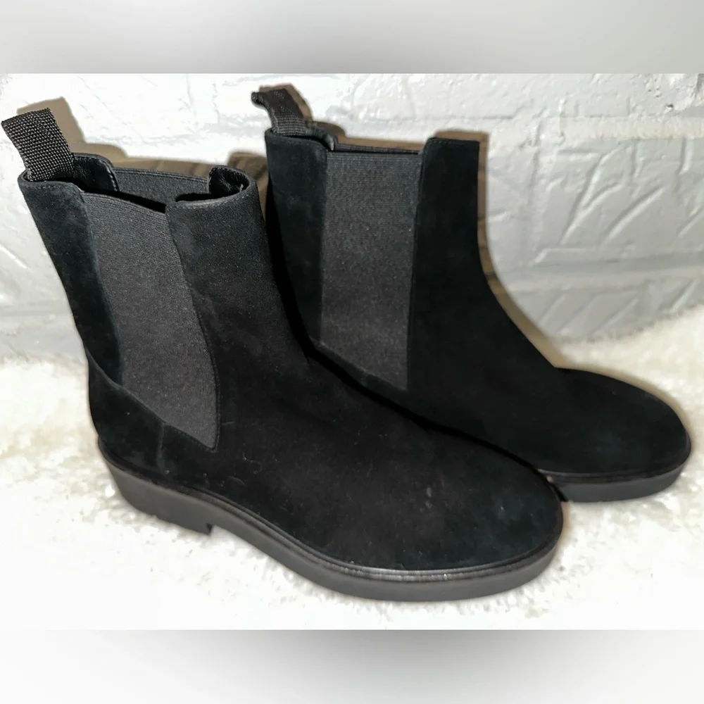 New Stewart Weitzman Henley Chelsea Suede Ankle Boots Size 36.5